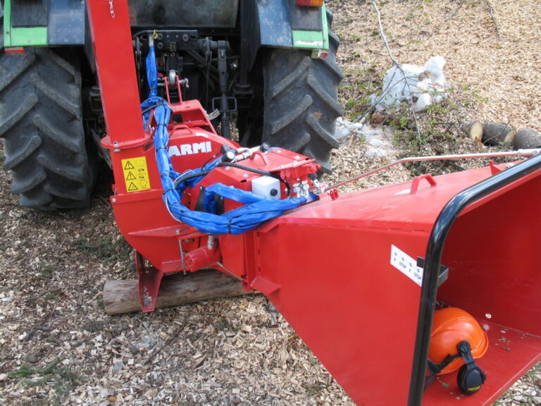 Puiduhakkur FARMI FOREST CH180 HF - Image 2