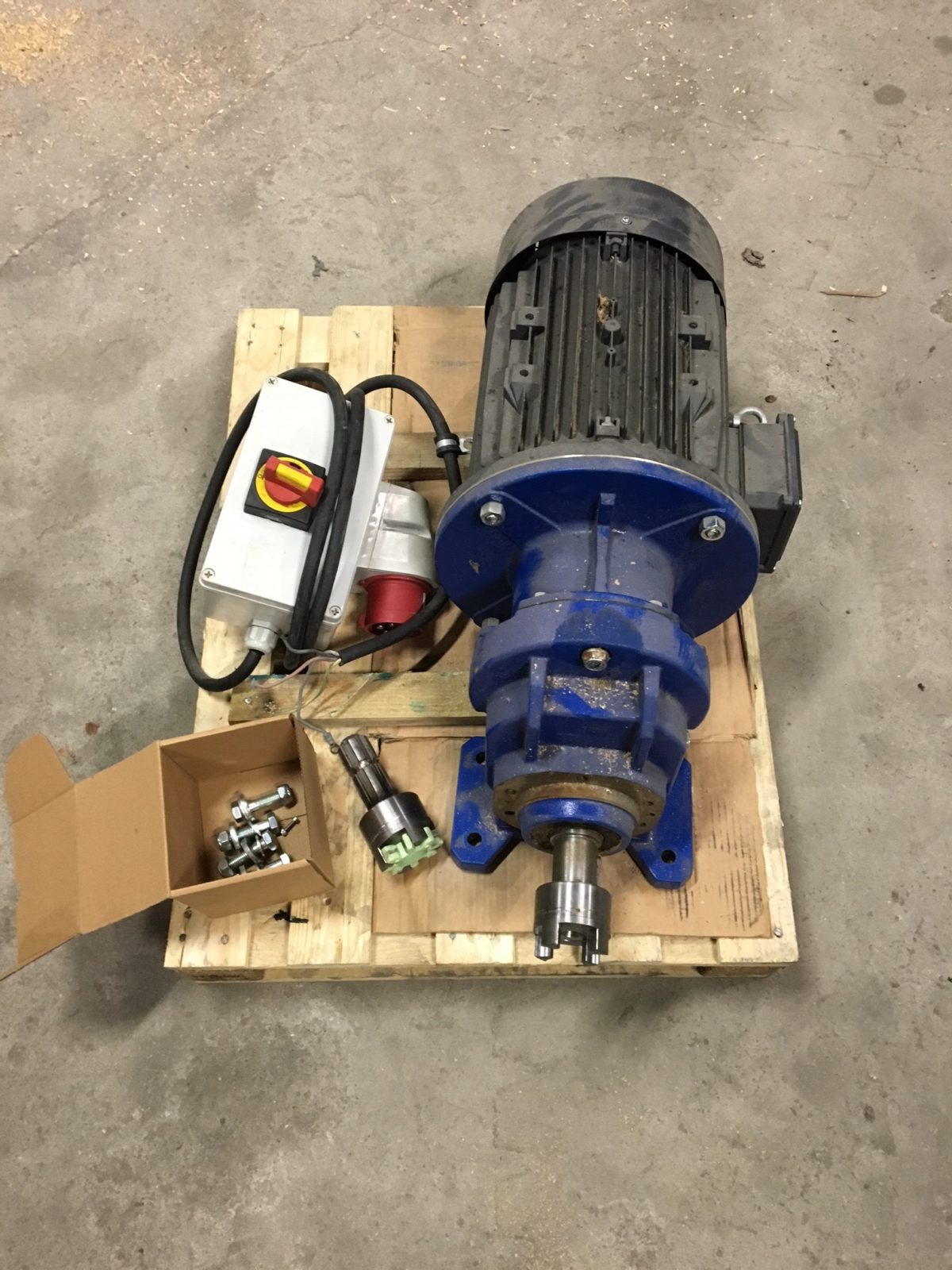 Elektrimootor MOTOVARIO / MOVES MS 132 ML-4 - Image 1