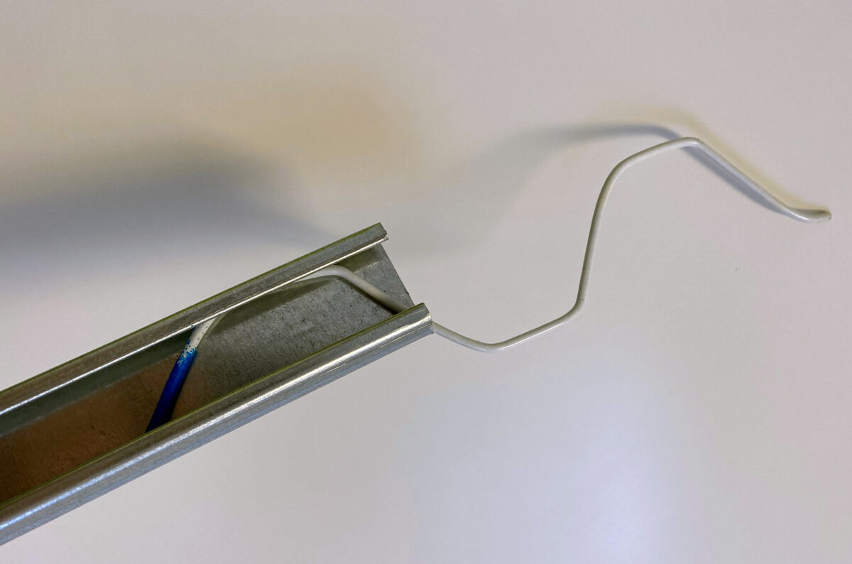 Kasvuhoone kilekinnitusliist 2m