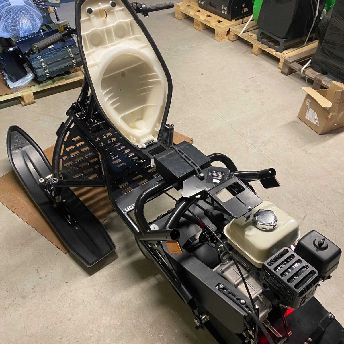 Motokelk VAELLAN Snow - Image 11