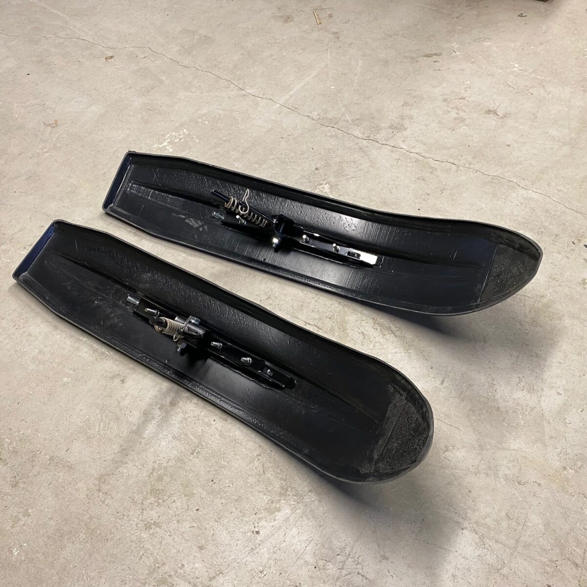 200870 Suusad - Image 1