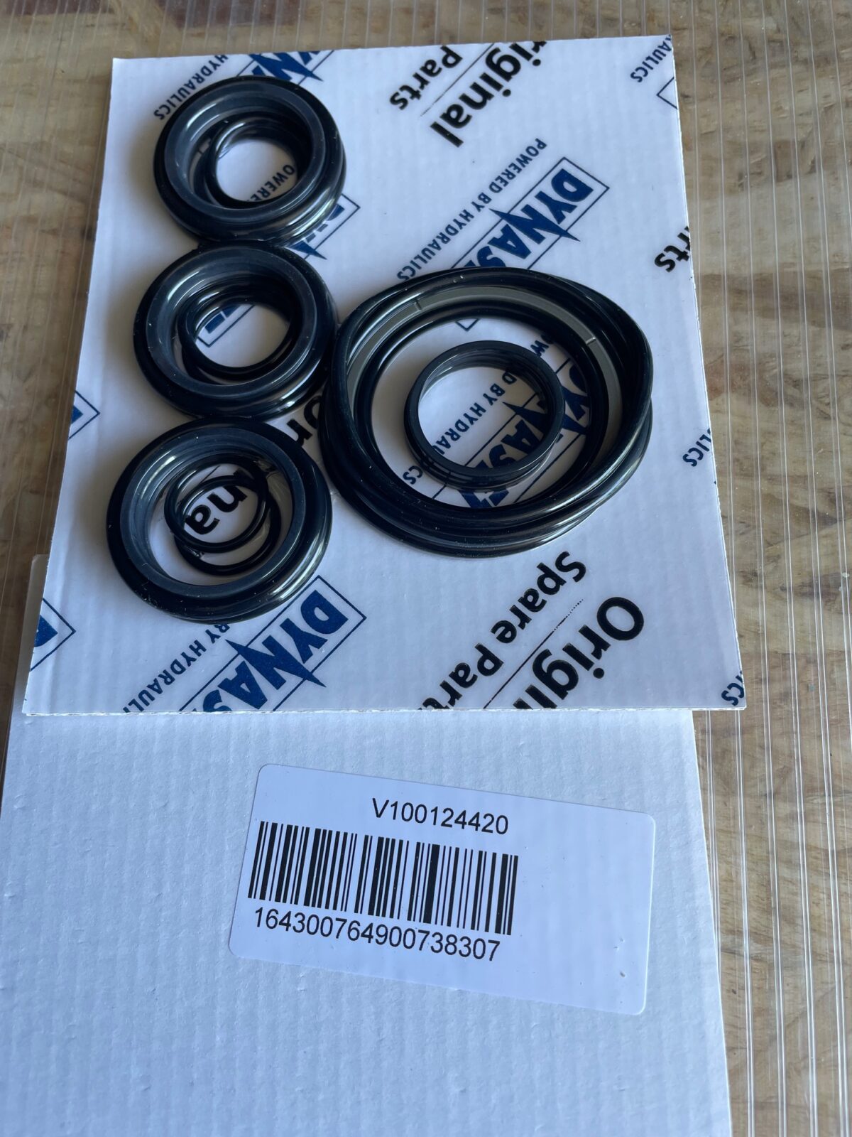 Seal Kit HPW250/30-40 V100124420 - Image 1